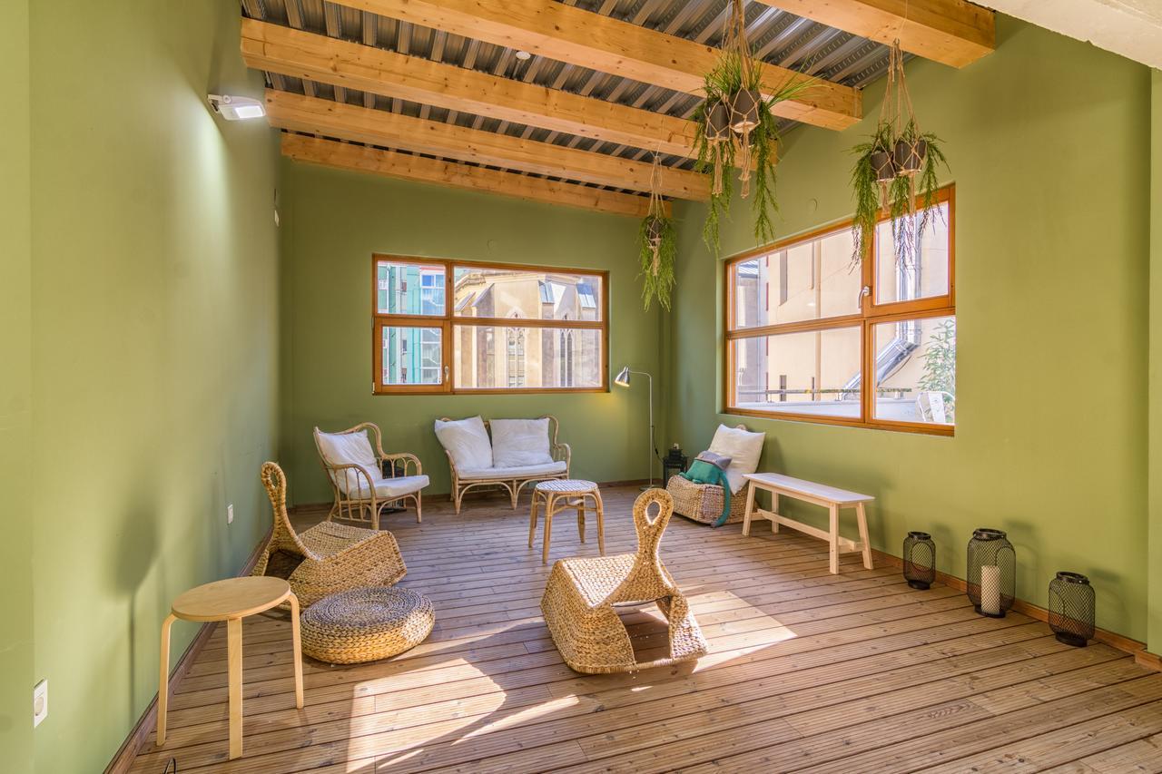 Egunon Bilbao Hostel Exterior photo