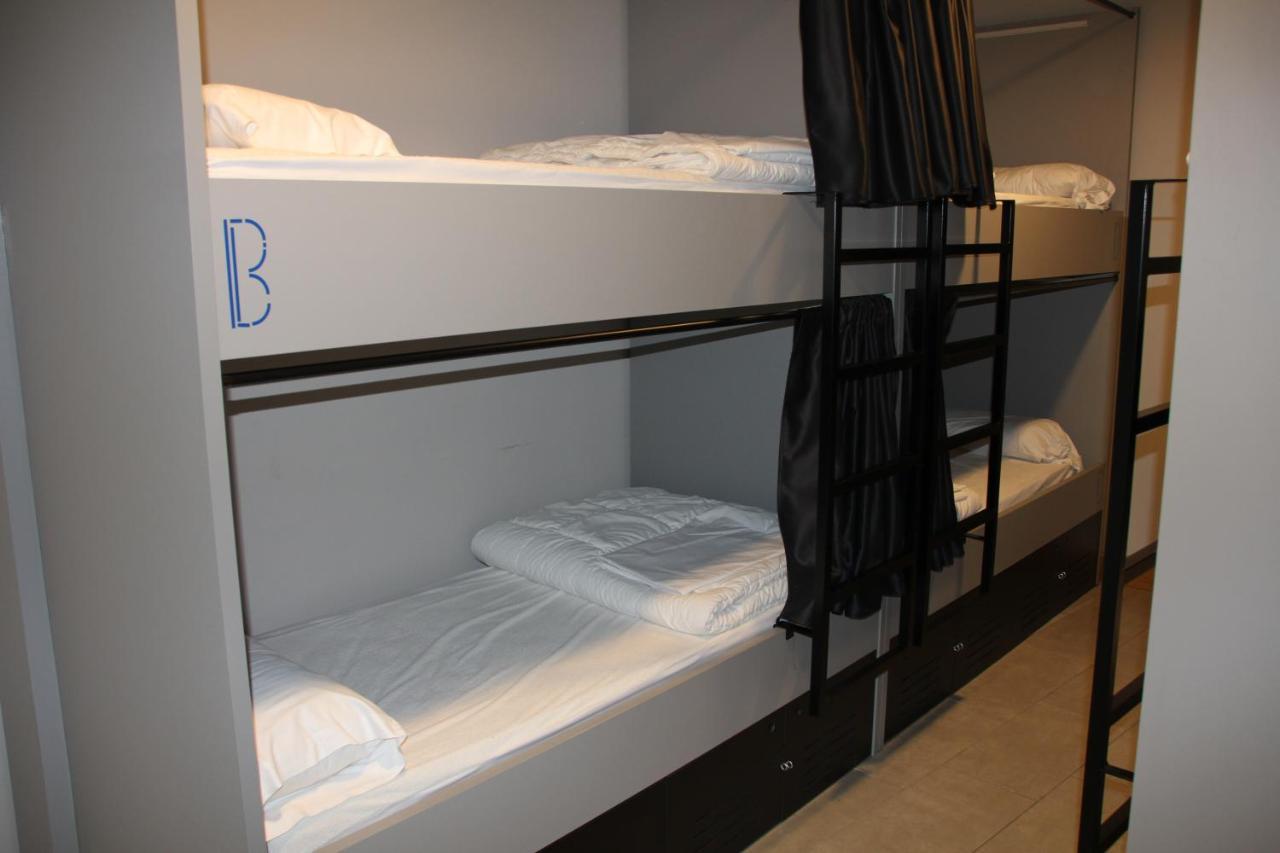 Egunon Bilbao Hostel Exterior photo